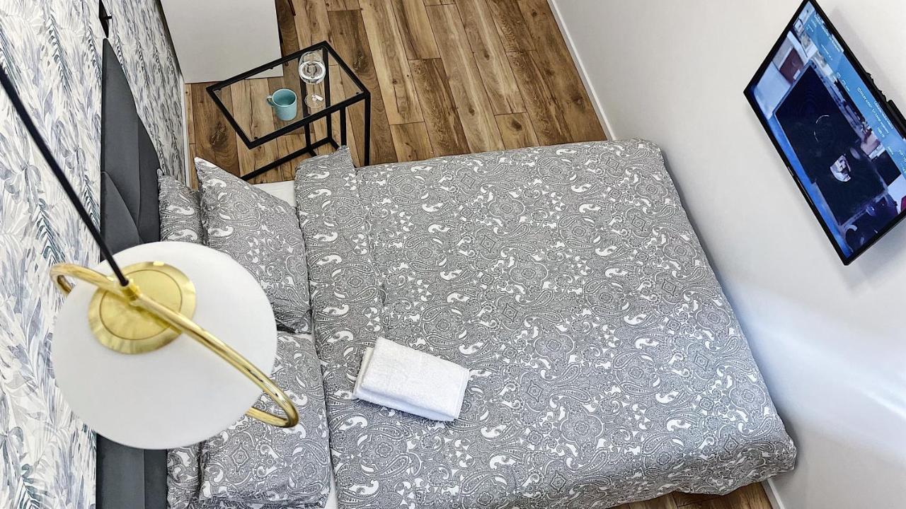 Polonia Art Apartments In The City Center Катовице Экстерьер фото