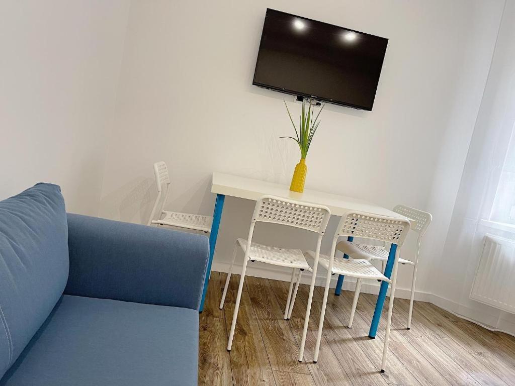 Polonia Art Apartments In The City Center Катовице Экстерьер фото