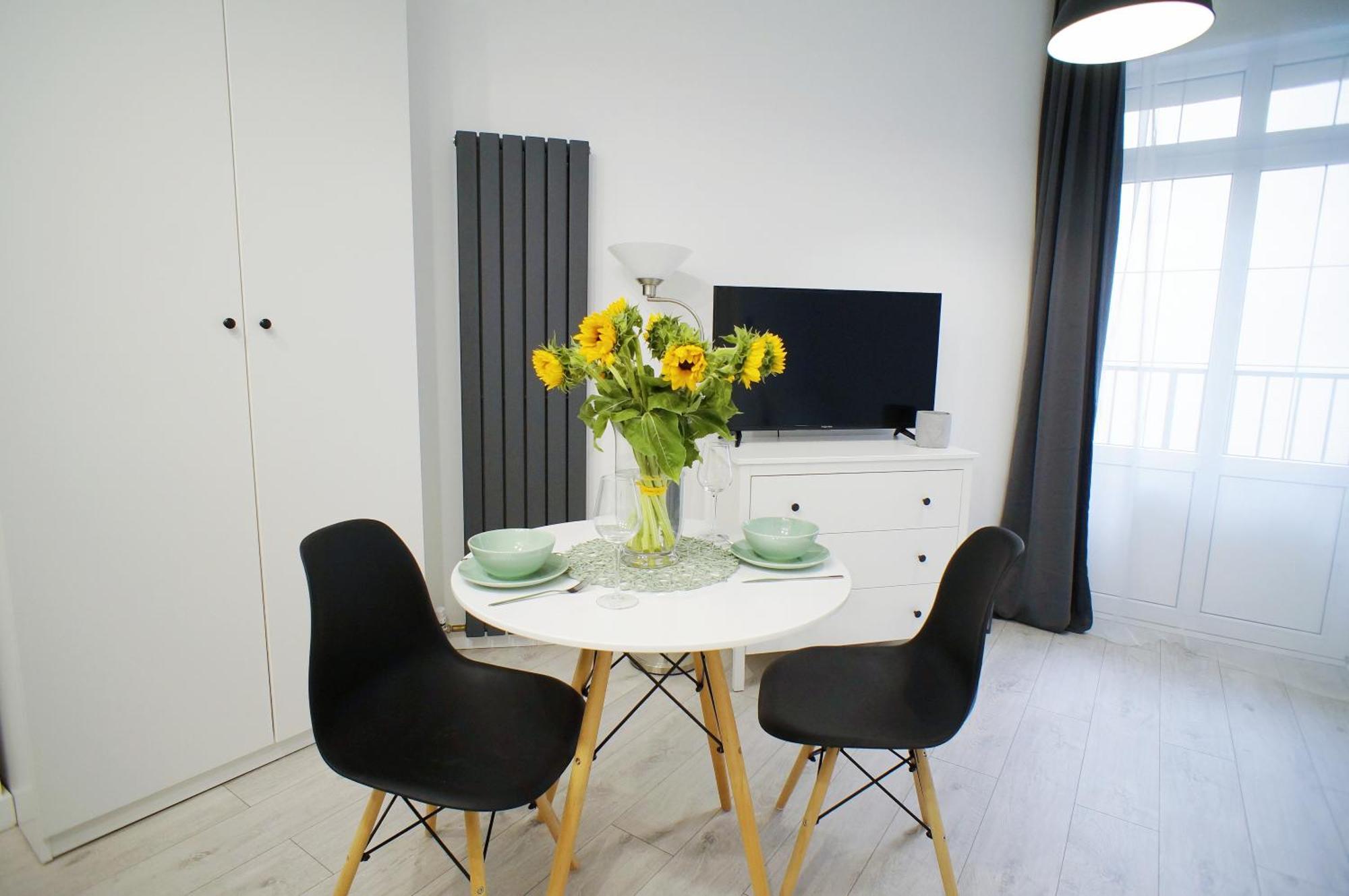 Polonia Art Apartments In The City Center Катовице Экстерьер фото