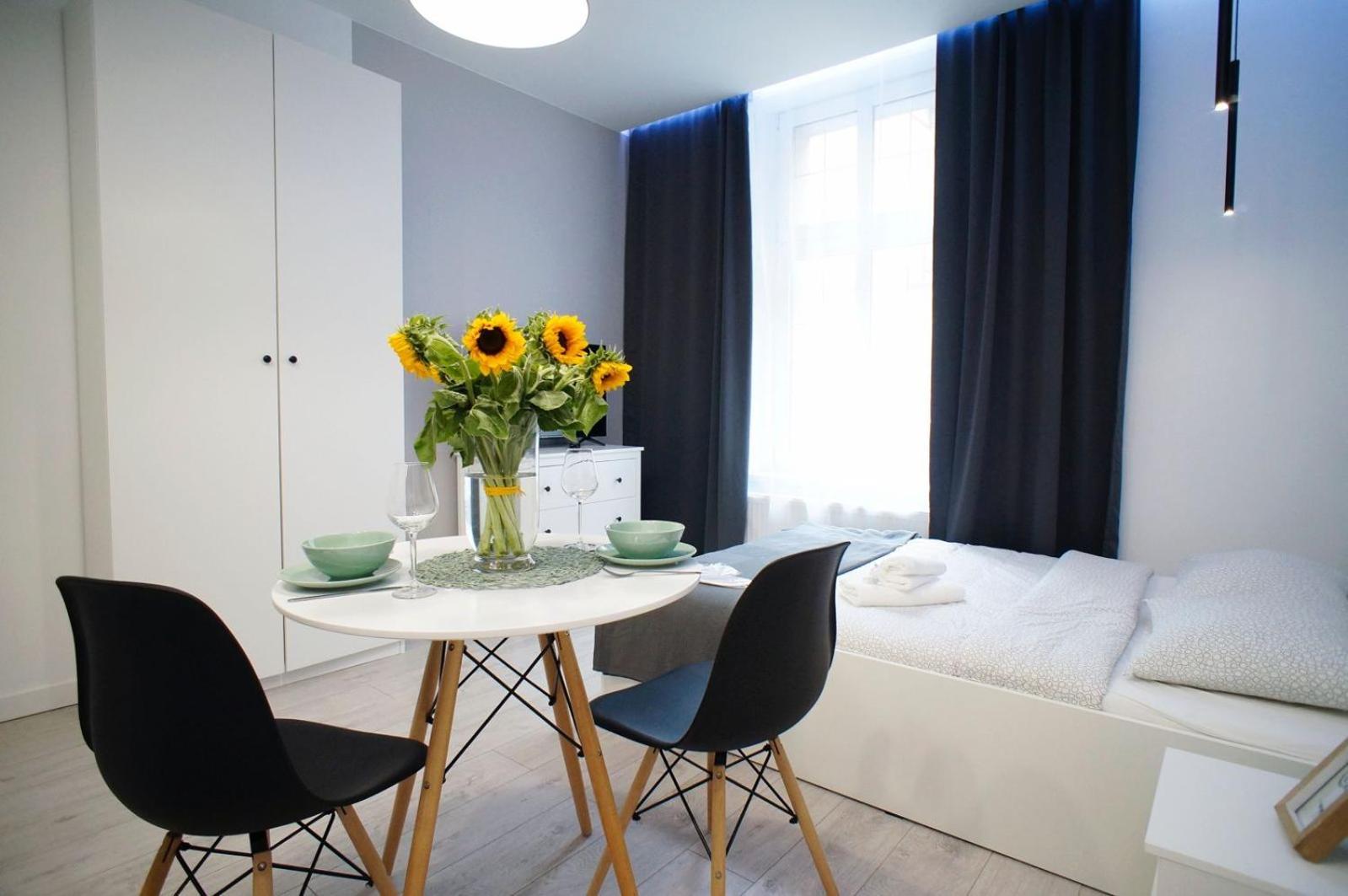 Polonia Art Apartments In The City Center Катовице Экстерьер фото